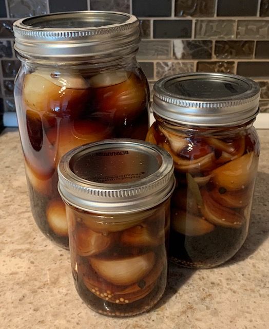 British Pub-Style Pickled Onions